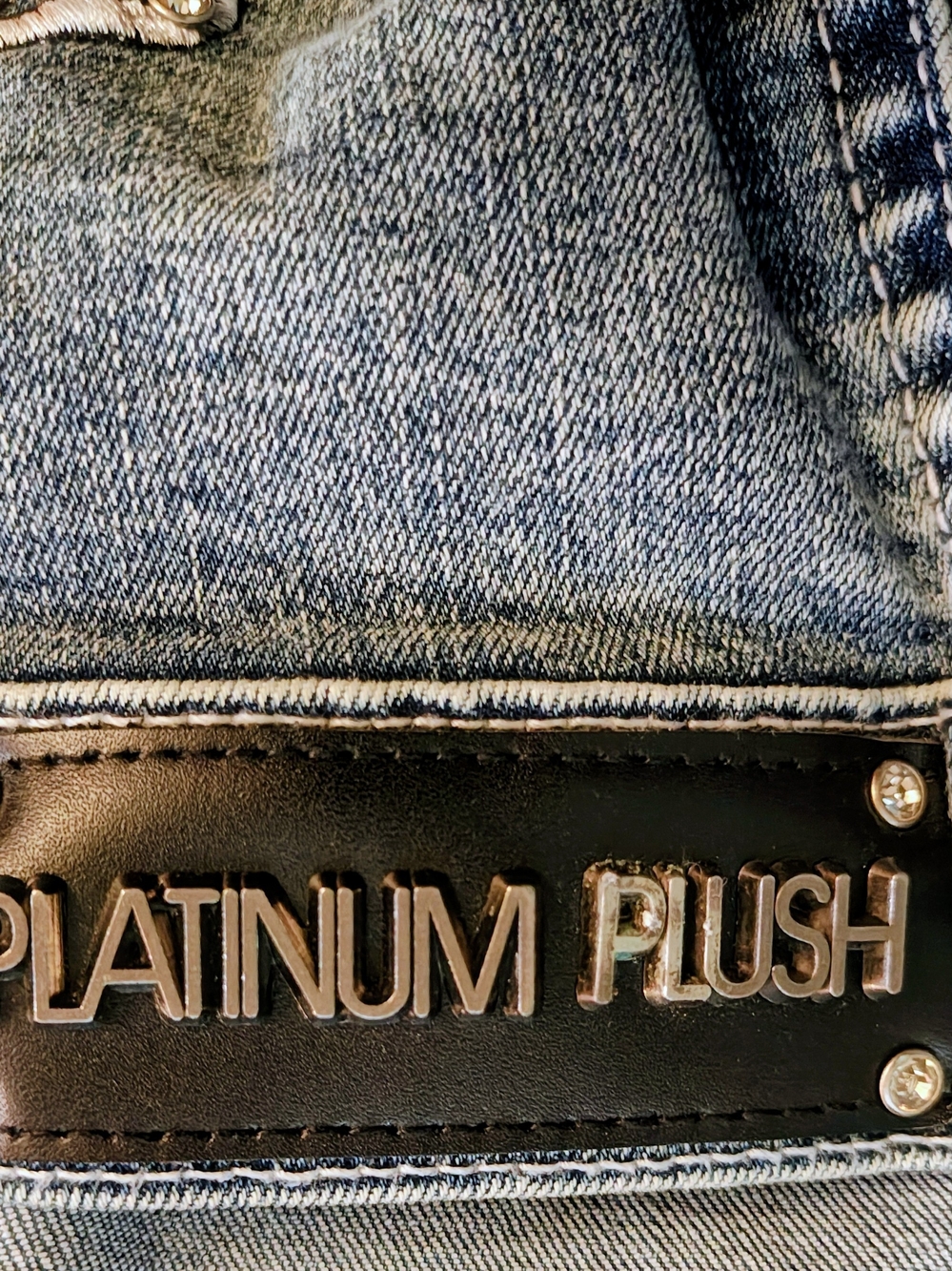 Platinum Plush Rhinestone Skull Denim Jacket - Large - Like New - Picture 9 of 13